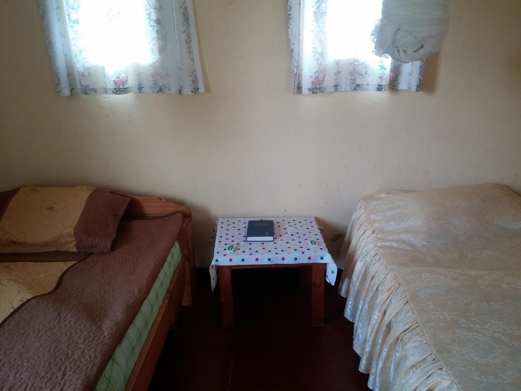 Home Saint Jean Kibuye Luaran gambar
