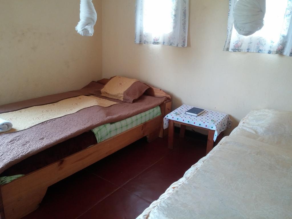 Home Saint Jean Kibuye Luaran gambar