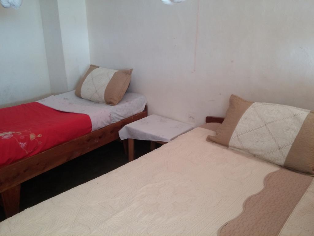 Home Saint Jean Kibuye Luaran gambar
