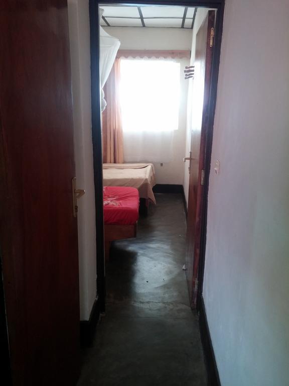 Home Saint Jean Kibuye Luaran gambar