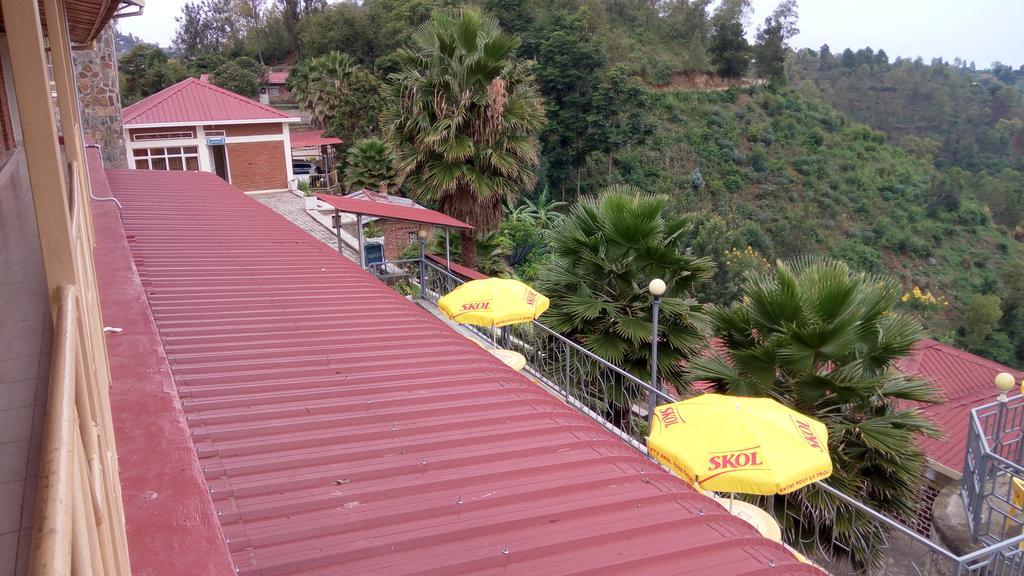 Home Saint Jean Kibuye Luaran gambar